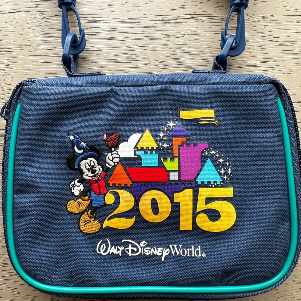 Disney Collectors Pin Trading Bag Mini 2015 Disney World Parks With Belt Loop